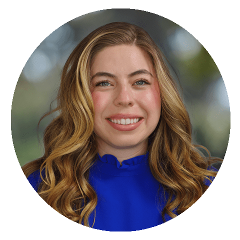 Headshot of Mayra Gwynn, Qualcomm Premier Plans Concierge team member